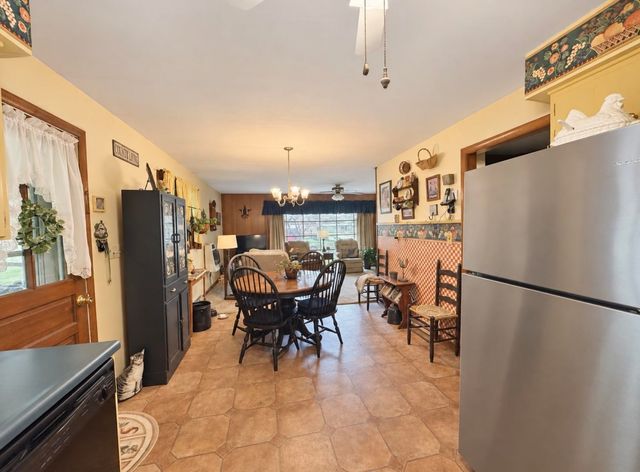 33 Private Dr 5713 St Rt 243, Ironton, OH 45638