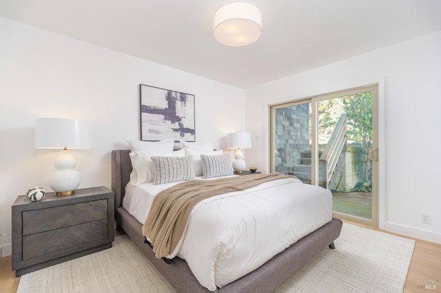 9 Underhill Rd, Mill Valley, CA 94941