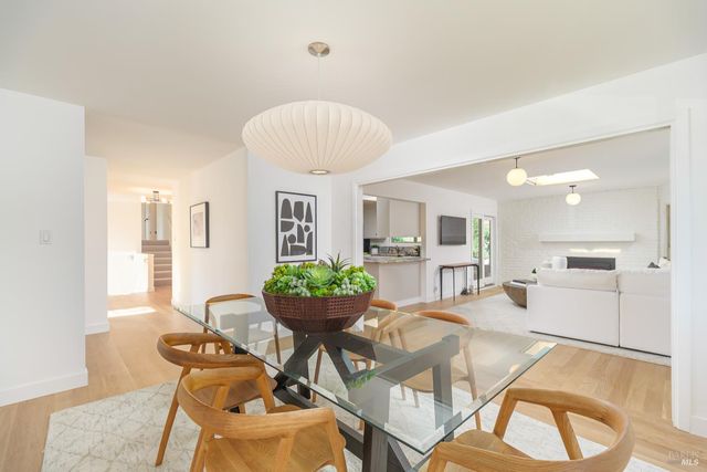 9 Underhill Rd, Mill Valley, CA 94941