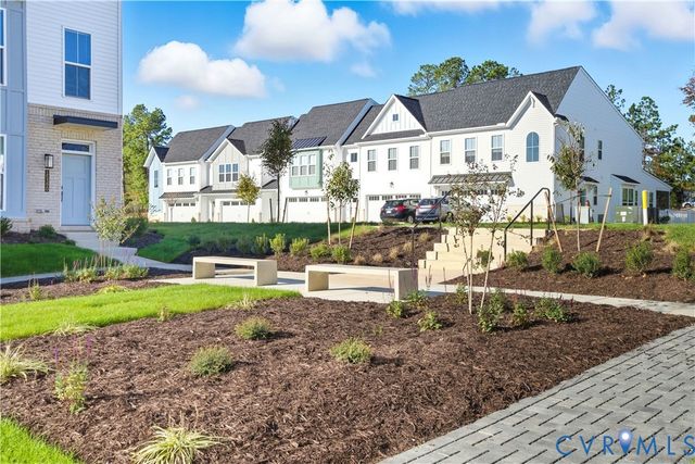 6800 Oasis Breeze Ln, Midlothian, VA 23112