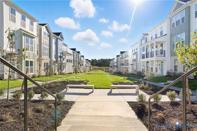 6800 Oasis Breeze Ln, Midlothian, VA 23112