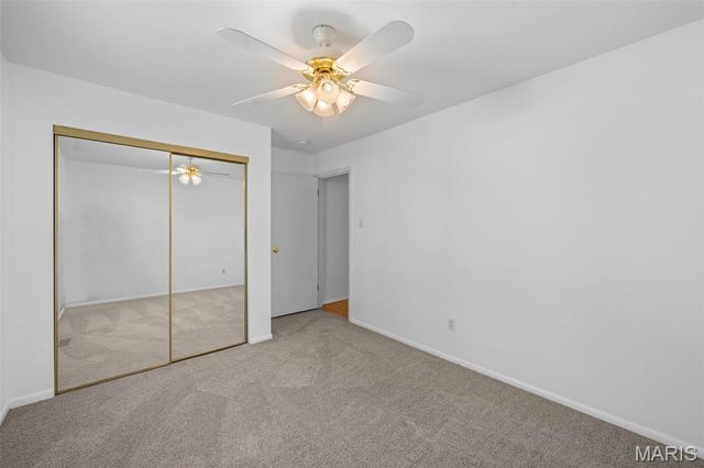 5730 Luffbury Circle, Oakville, MO 63129