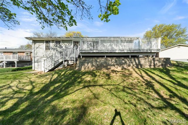 5730 Luffbury Circle, Oakville, MO 63129