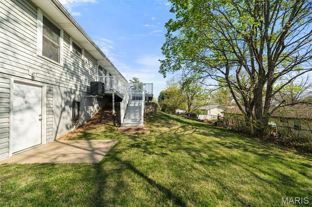 5730 Luffbury Circle, Oakville, MO 63129