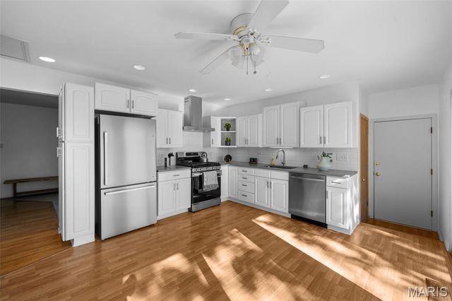 5730 Luffbury Circle, Oakville, MO 63129
