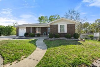 5730 Luffbury Circle, Oakville, MO 63129