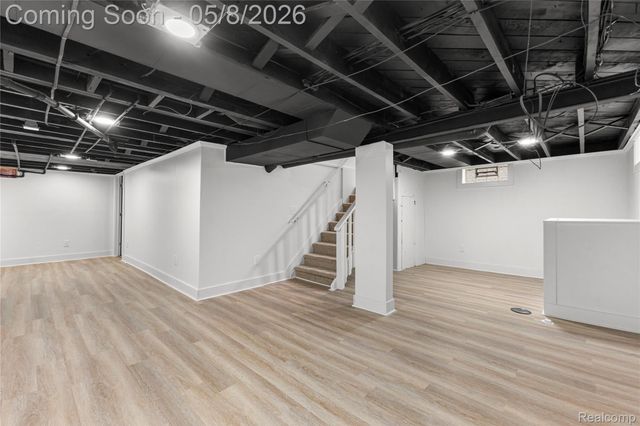 411 N Stephenson Highway, Royal Oak, MI 48067