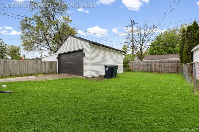411 N Stephenson Highway, Royal Oak, MI 48067