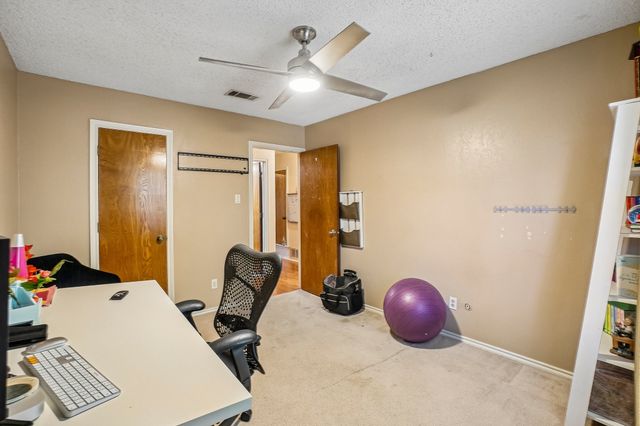 335 Robin Hill Lane, Duncanville, TX 75137