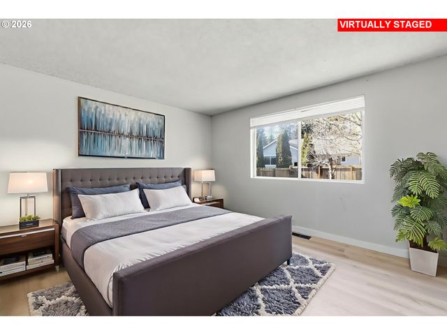 87988 6TH St, Veneta, OR 97487