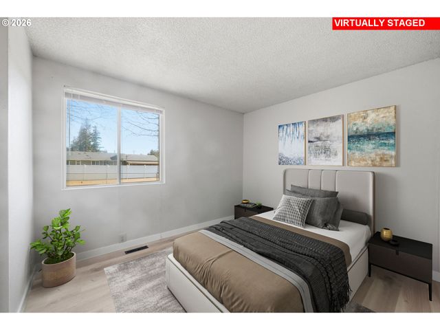 87988 6TH St, Veneta, OR 97487