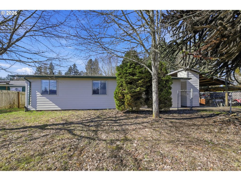 87988 6TH St, Veneta, OR 97487