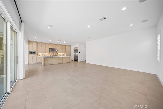 360 Riverbend, Lake Forest, CA 92630