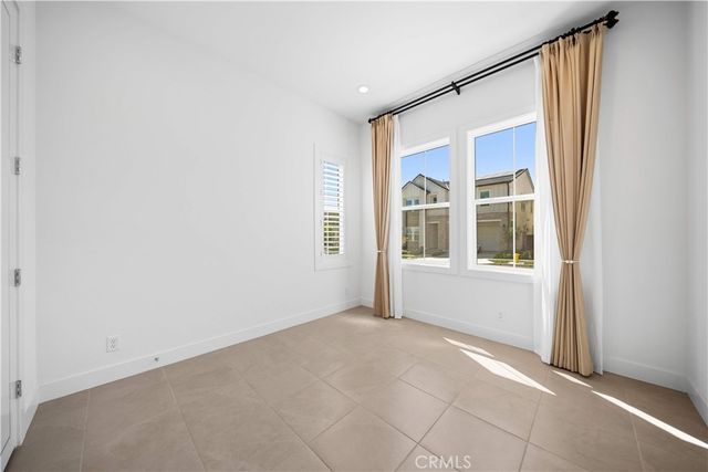 360 Riverbend, Lake Forest, CA 92630