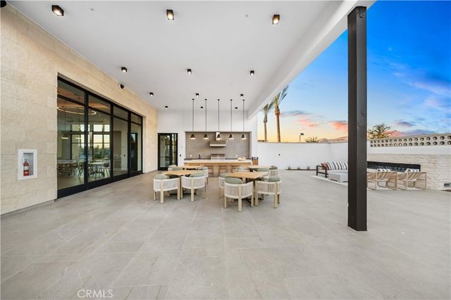 360 Riverbend, Lake Forest, CA 92630