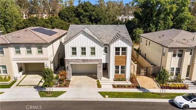 360 Riverbend, Lake Forest, CA 92630