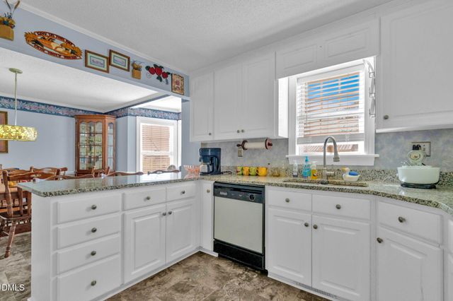 401 Allen'S Crossroads Road, Four Oaks, NC 27524