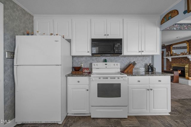 401 Allen'S Crossroads Road, Four Oaks, NC 27524