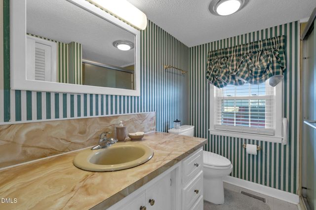 401 Allen'S Crossroads Road, Four Oaks, NC 27524