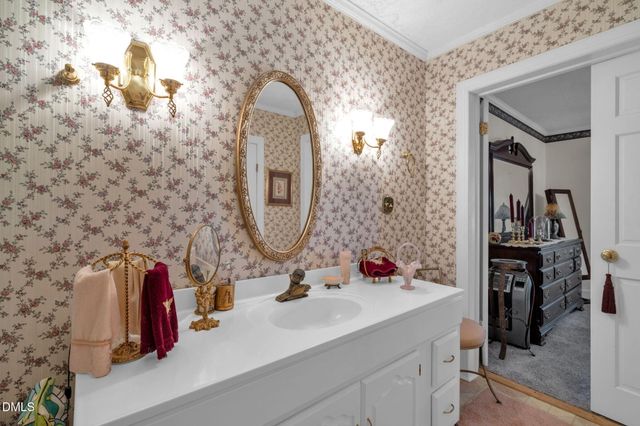 401 Allen'S Crossroads Road, Four Oaks, NC 27524