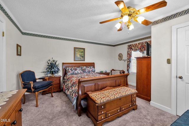 401 Allen'S Crossroads Road, Four Oaks, NC 27524