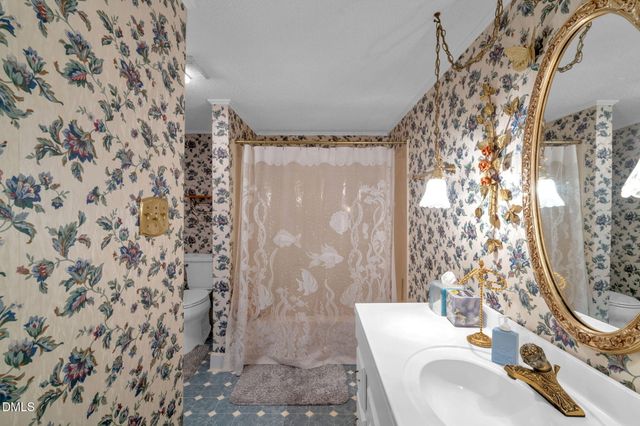 401 Allen'S Crossroads Road, Four Oaks, NC 27524