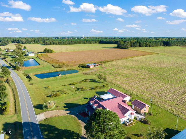 401 Allen'S Crossroads Road, Four Oaks, NC 27524