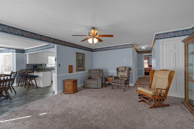 401 Allen'S Crossroads Road, Four Oaks, NC 27524