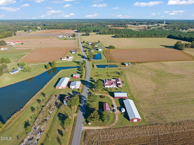 401 Allen'S Crossroads Road, Four Oaks, NC 27524