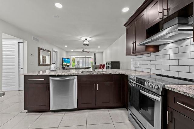 647 Marlboro Oval, Greenacres, FL 33467