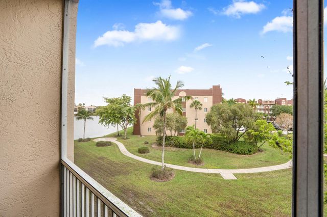 7647 Southampton Terrace 318, Tamarac, FL 33321
