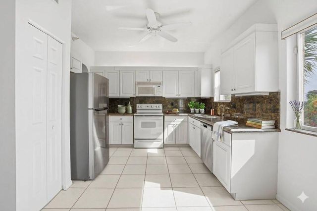 7647 Southampton Terrace 318, Tamarac, FL 33321