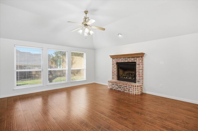 2808 Weylene Paseo, Granbury, TX 76049