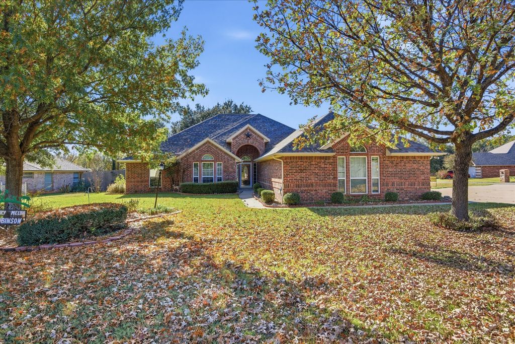 2808 Weylene Paseo, Granbury, TX 76049