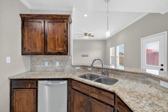 800 Calumet St, Midland, TX 79706