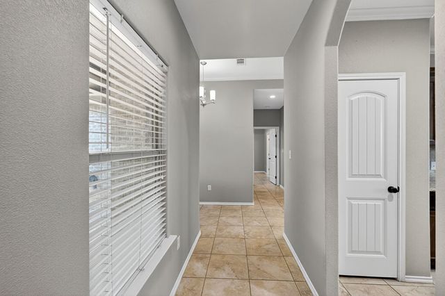 800 Calumet St, Midland, TX 79706