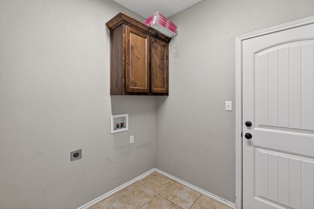 800 Calumet St, Midland, TX 79706