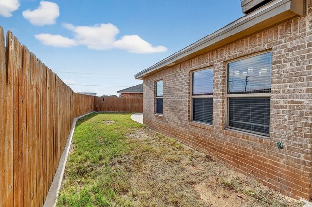 800 Calumet St, Midland, TX 79706