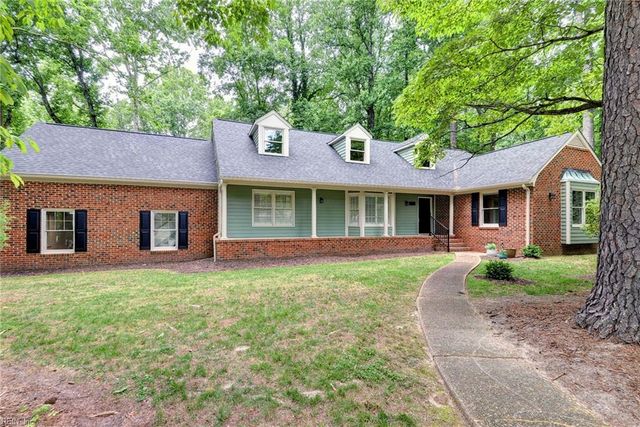 101 Holman RD, Williamsburg, VA 23185