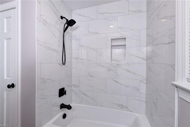101 Holman RD, Williamsburg, VA 23185