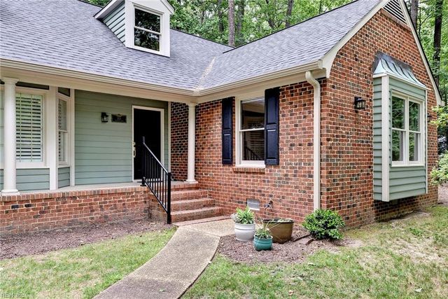 101 Holman RD, Williamsburg, VA 23185