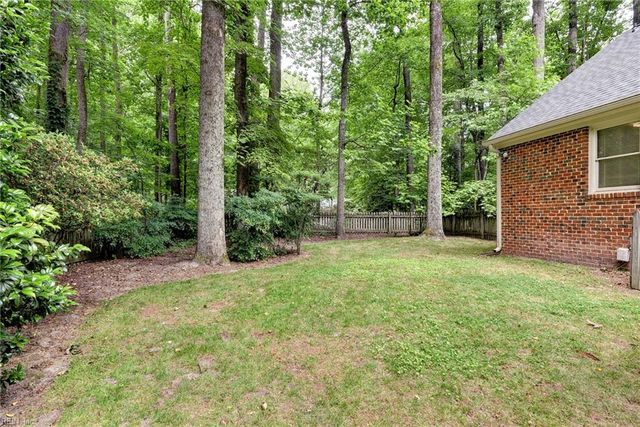 101 Holman RD, Williamsburg, VA 23185