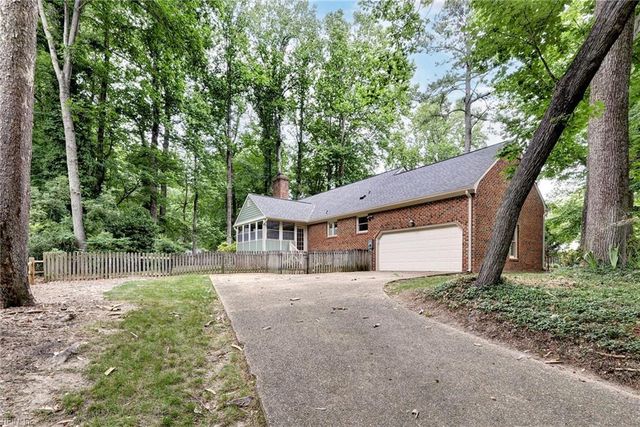 101 Holman RD, Williamsburg, VA 23185