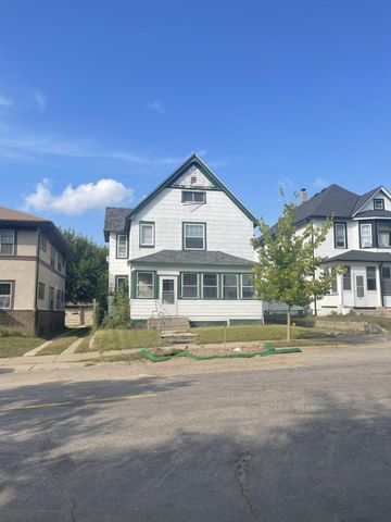 365 Case Avenue, Saint Paul, MN 55130