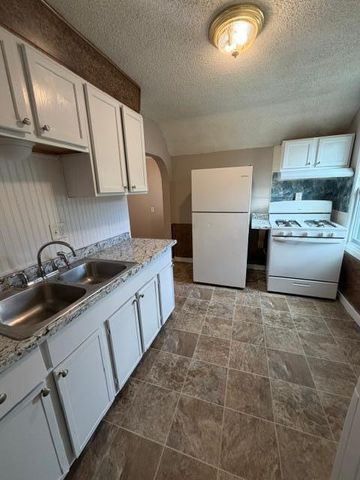 365 Case Avenue, Saint Paul, MN 55130