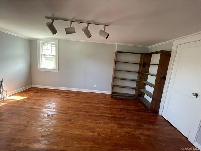 39 Hilbert Street, Hempstead, NY 11550