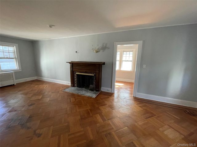 39 Hilbert Street, Hempstead, NY 11550