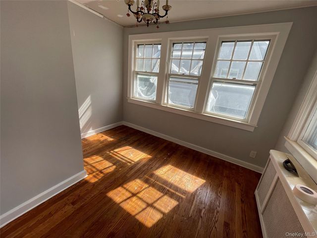 39 Hilbert Street, Hempstead, NY 11550