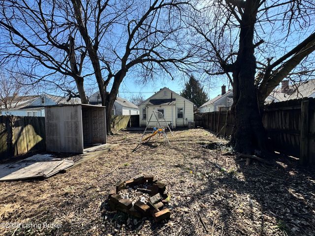 2760 Montana Ave, Louisville, KY 40208