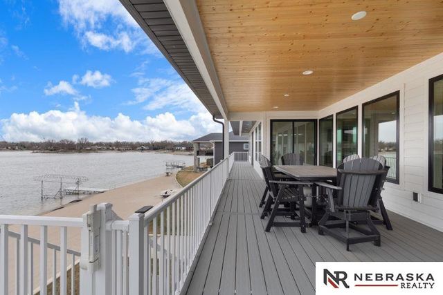 962 S Red Cedar Lane, Columbus, NE 68601